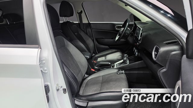 Hyundai Venue 2020 — photo 16