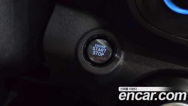 Hyundai Venue 2020 — photo 27