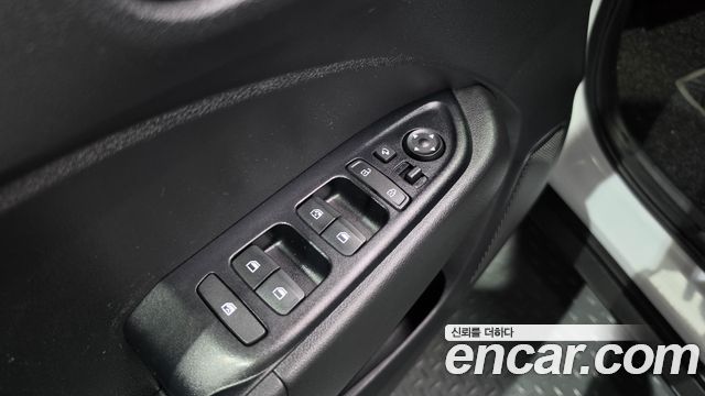 Hyundai Venue 2020 — photo 28