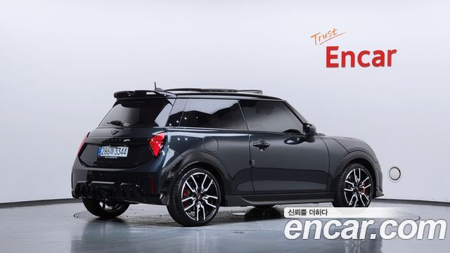Mini Cooper 2026 — photo 2