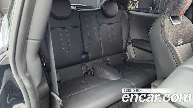 Mini Cooper 2026 — photo 17