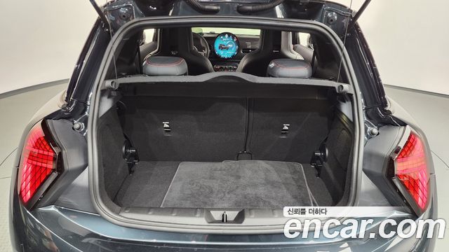 Mini Cooper 2026 — photo 26