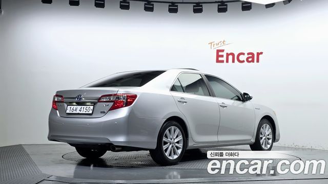 Toyota Camry 2013 — photo 2