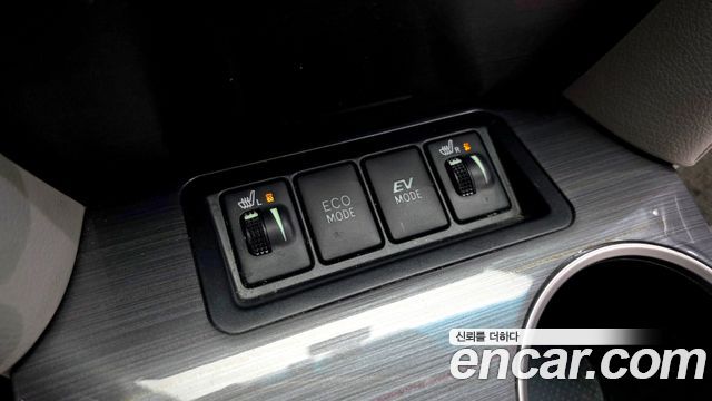 Toyota Camry 2013 — photo 16