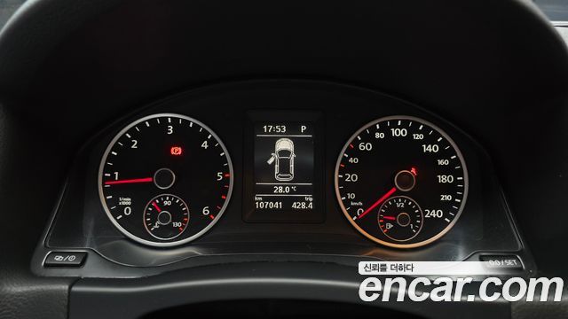 Volkswagen Tiguan 2013 — photo 8