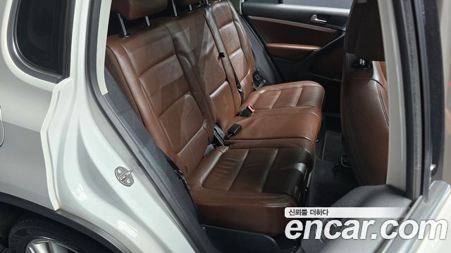 Volkswagen Tiguan 2013 — photo 11
