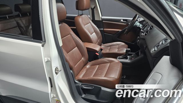 Volkswagen Tiguan 2013 — photo 12