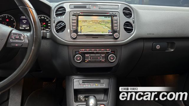 Volkswagen Tiguan 2013 — photo 14