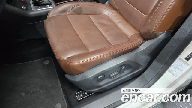 Volkswagen Tiguan 2013 — photo 19
