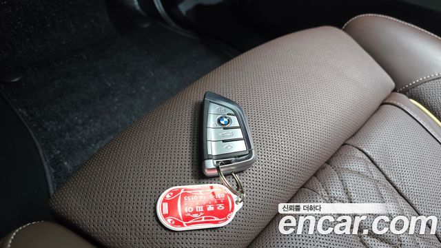 BMW Gran Turismo 2023 — photo 22