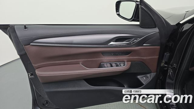 BMW Gran Turismo 2023 — photo 14