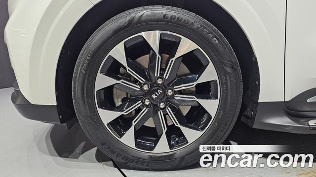Kia Canival 2021 — photo 5