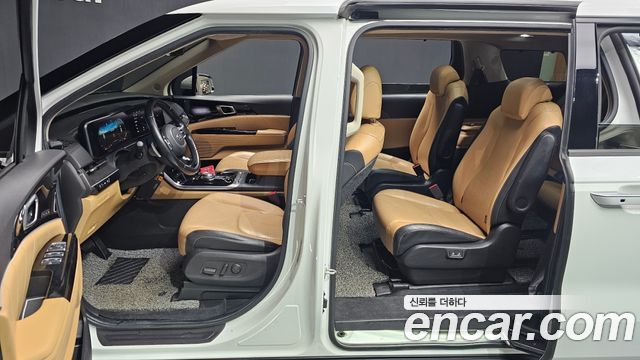 Kia Canival 2021 — photo 10