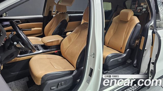 Kia Canival 2021 — photo 13