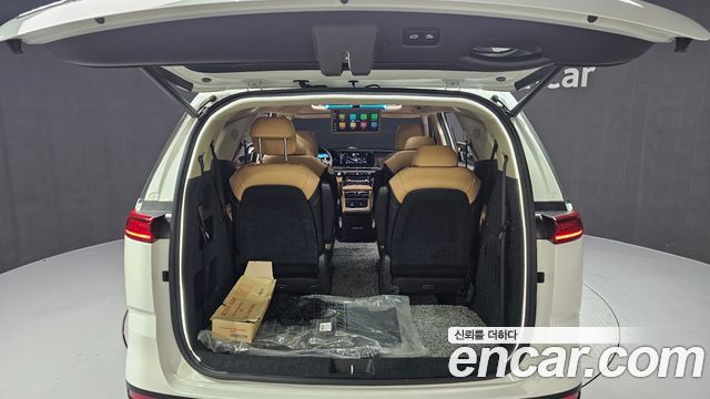 Kia Canival 2021 — photo 20