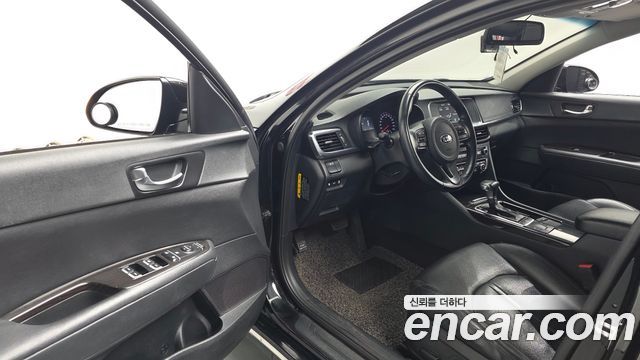 Kia K5 2016 — photo 10
