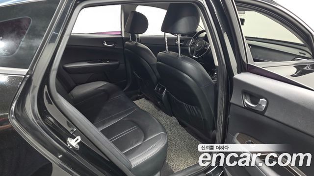 Kia K5 2016 — photo 12