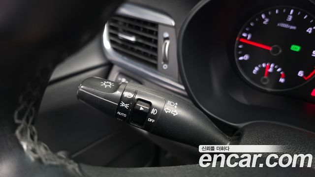 Kia K5 2016 — photo 19
