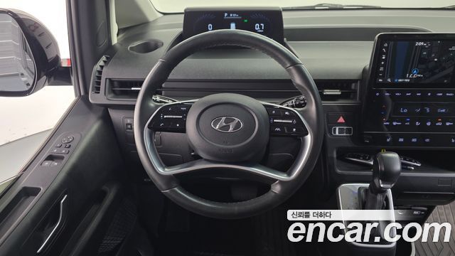 Hyundai Staria 2022 — photo 13