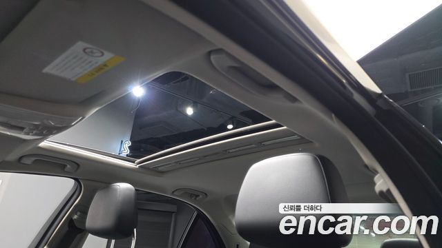 Mercedes-Benz C-Class 2009 — photo 16