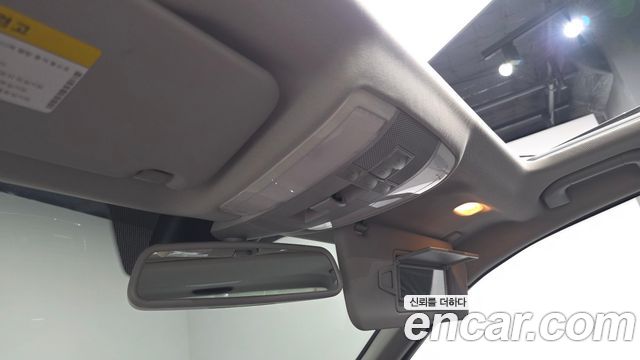 Mercedes-Benz C-Class 2009 — photo 19