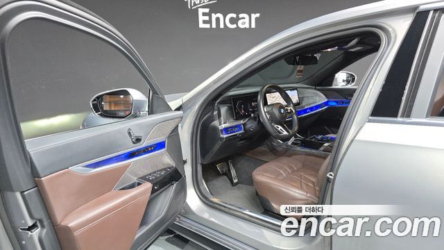 BMW 7-Series 2023 — photo 13