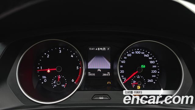 Volkswagen Tiguan 2020 — photo 11
