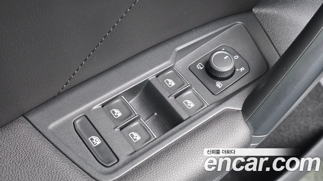 Volkswagen Tiguan 2020 — photo 20