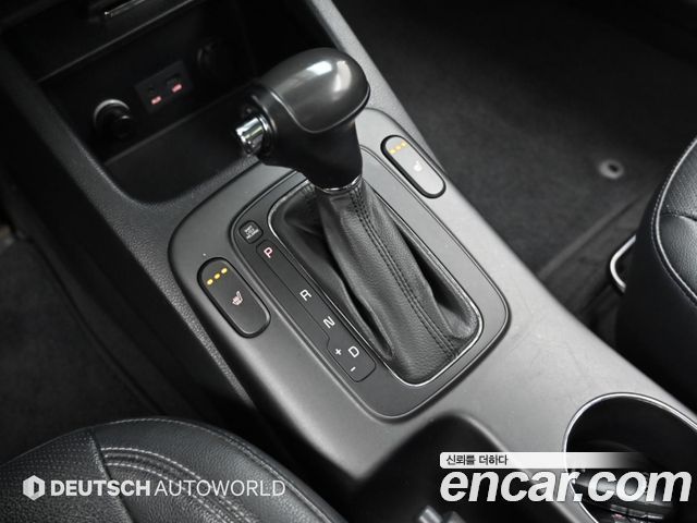 Kia K3 2013 — photo 9