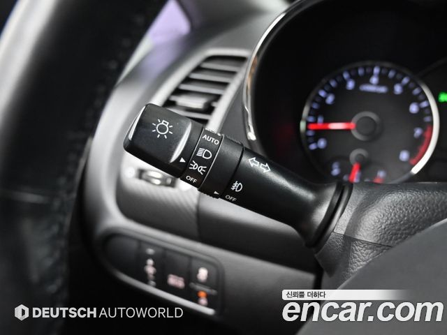 Kia K3 2013 — photo 16