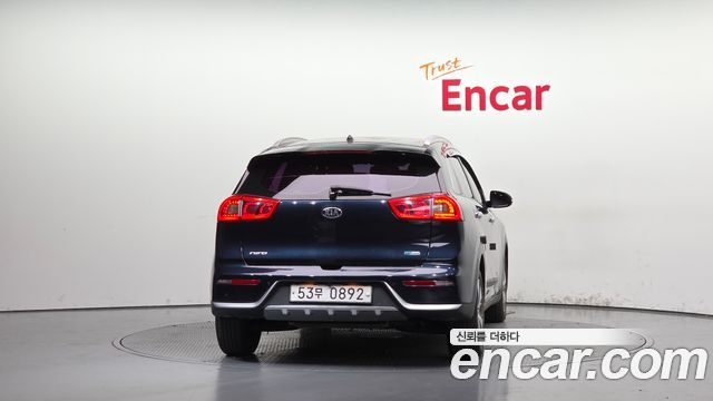 Kia Niro 2017 — photo 4