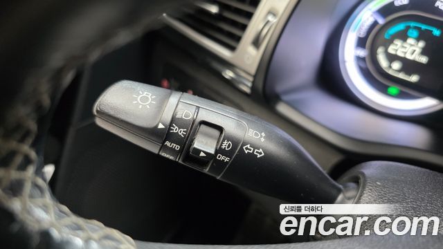 Kia Niro 2017 — photo 15