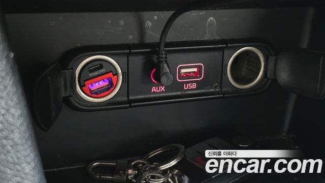 Kia Niro 2017 — photo 17