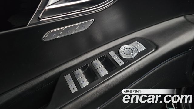 Genesis GV80 2021 — photo 25