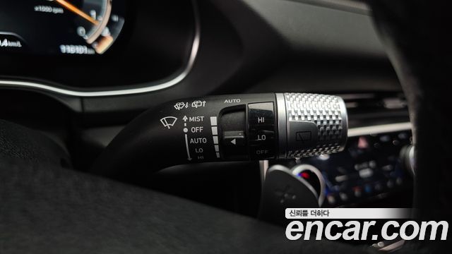 Genesis GV80 2021 — photo 29