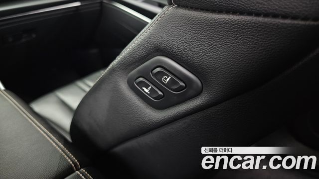 Genesis GV80 2021 — photo 34