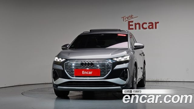 Audi Q4 e-tron 2022 — photo 3