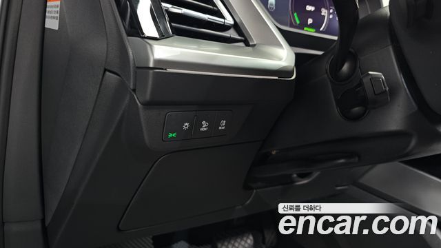 Audi Q4 e-tron 2022 — photo 33