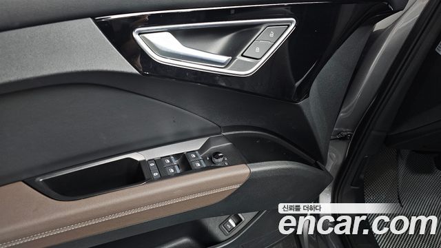 Audi Q4 e-tron 2022 — photo 35