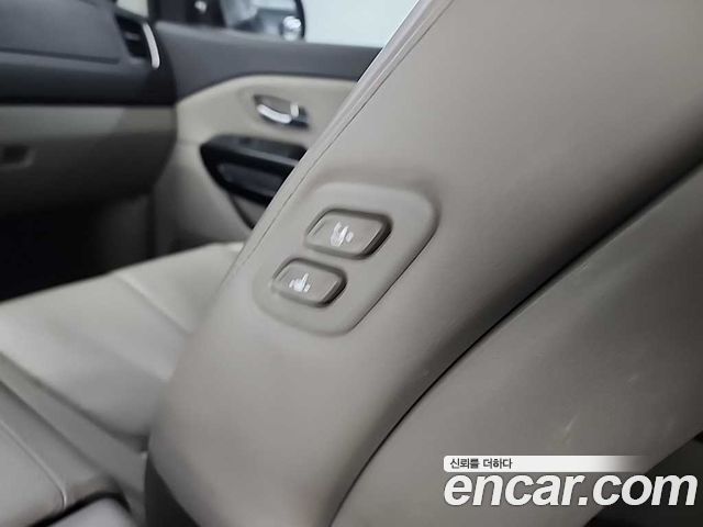 Kia Canival 2017 — photo 13