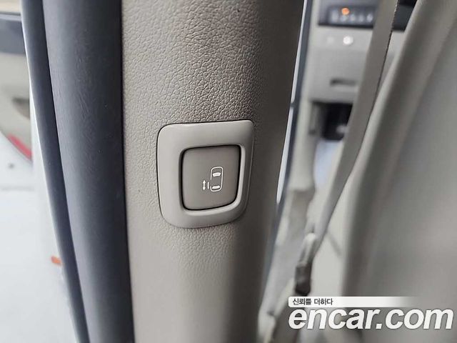 Kia Canival 2017 — photo 14
