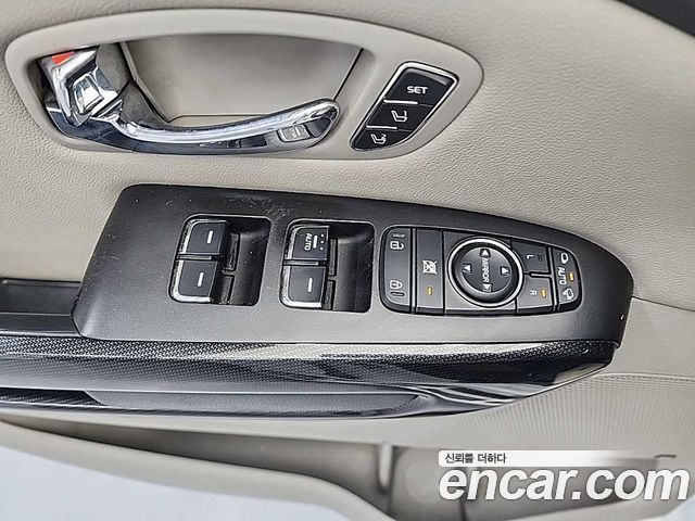 Kia Canival 2017 — photo 17