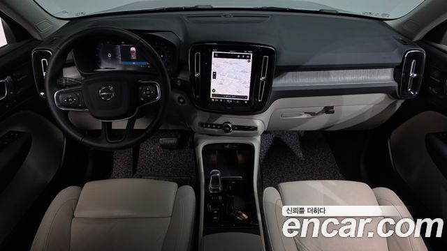 Volvo XC40 2023 — photo 10