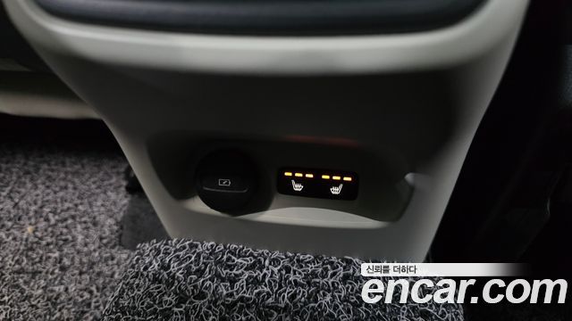 Volvo XC40 2023 — photo 27