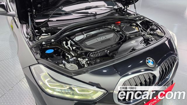 BMW 1-Series 2024 — photo 6