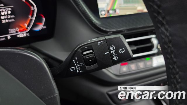 BMW 1-Series 2024 — photo 29