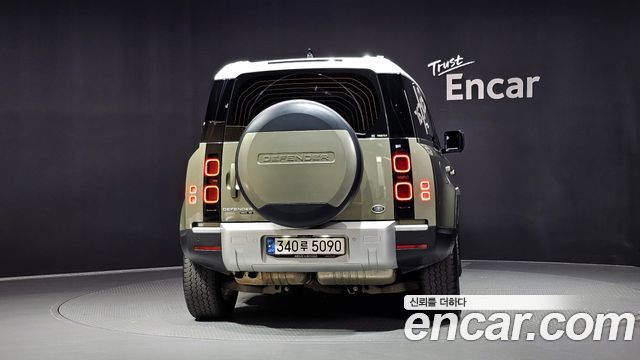 Land Rover Defender 2020 — photo 4