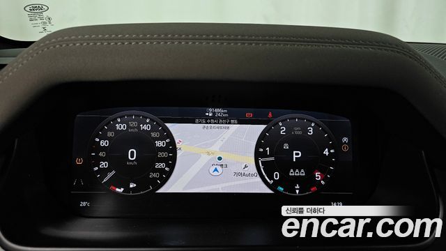 Land Rover Defender 2020 — photo 11