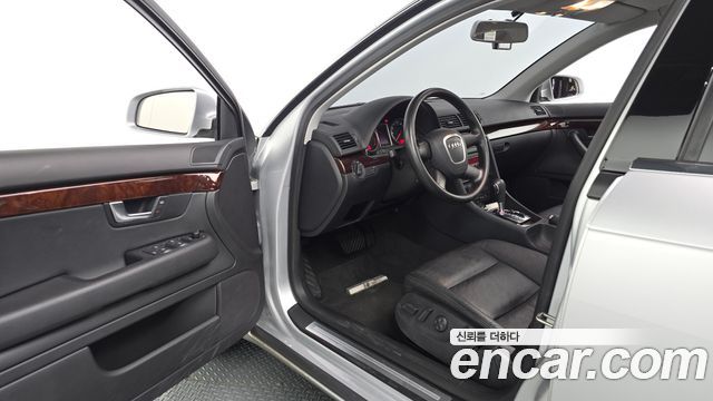 Audi A4 2005 — photo 13