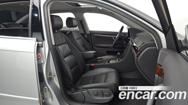 Audi A4 2005 — photo 17